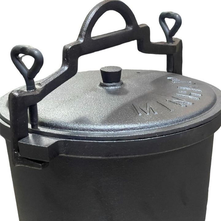 Potjie Cooker - Cast Iron + 2 Silicone Gloves