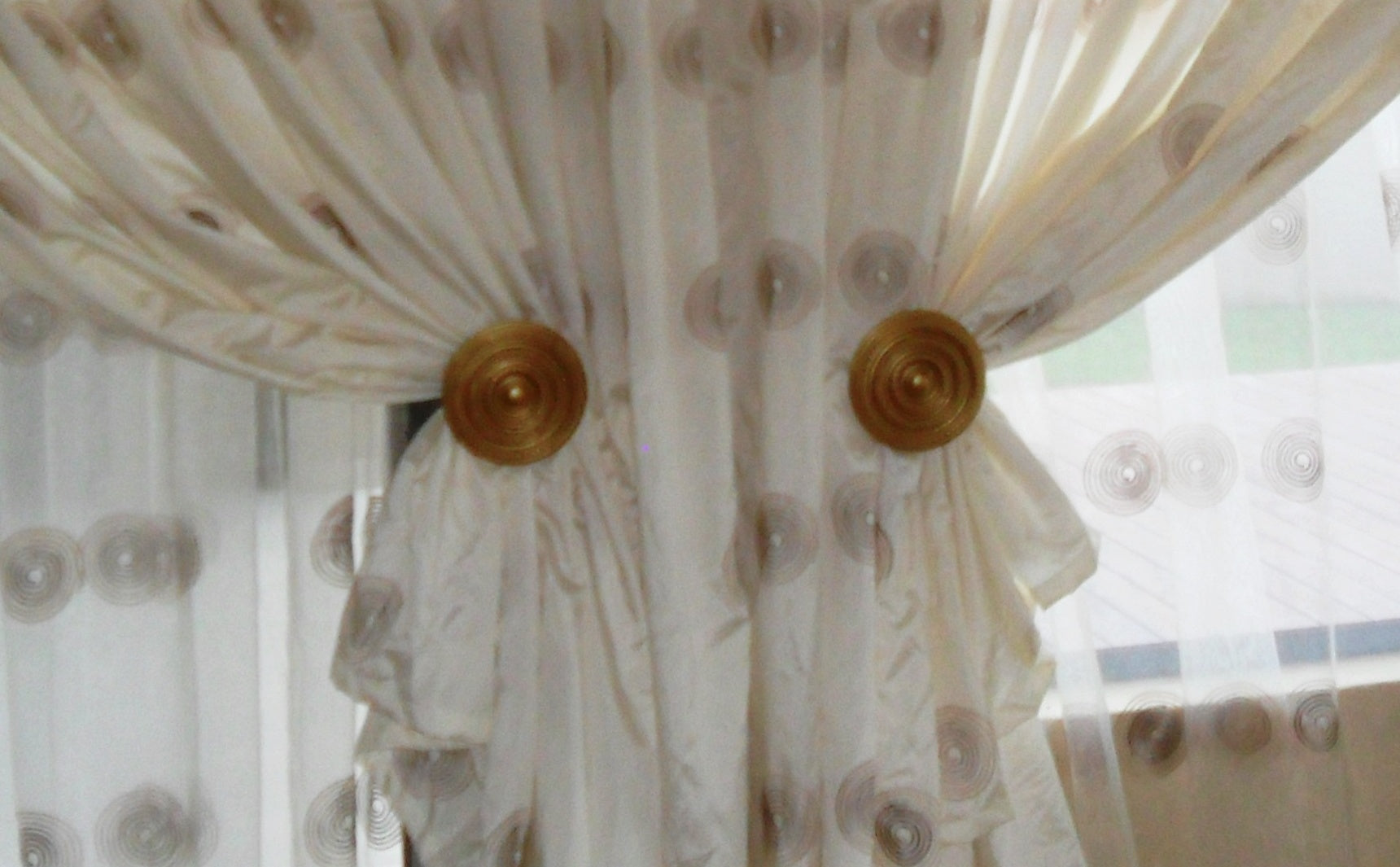 Holdbacks & Tiebacks