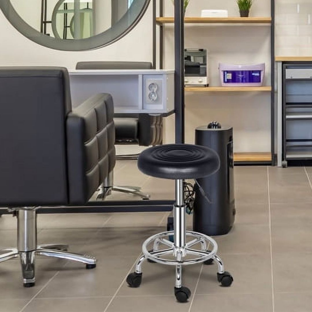 Rolling Barstool - Diyya