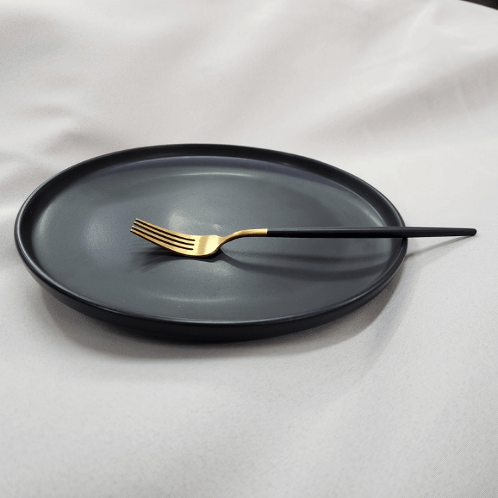 Dinnerware  - Round Flat with Lip