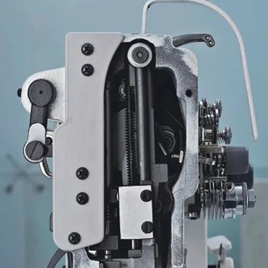 MAQI 4420 - Industrial Compound Double Needle Walking Foot Machine