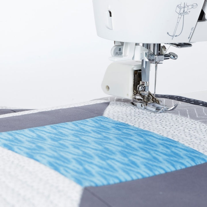 Singer 7640 - Confidence Sewing Machine - Domestic